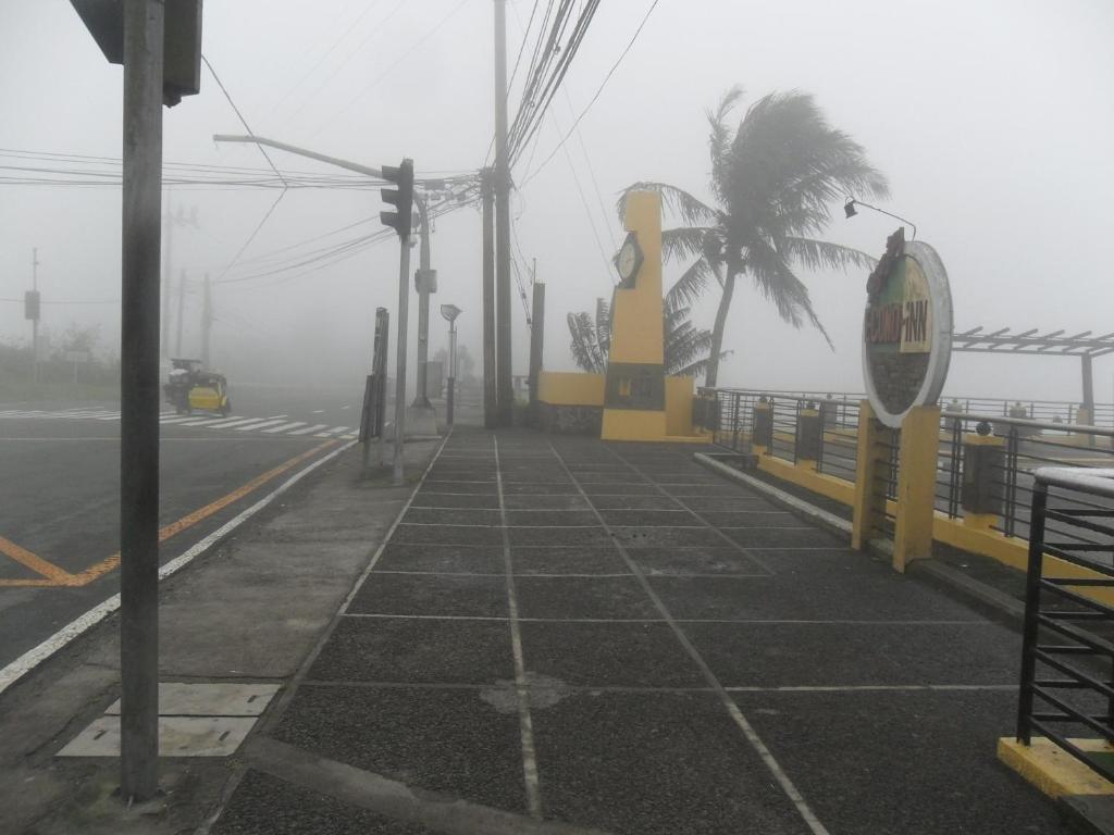 Tagaytay Econo Hotel タガイタイ エクステリア 写真