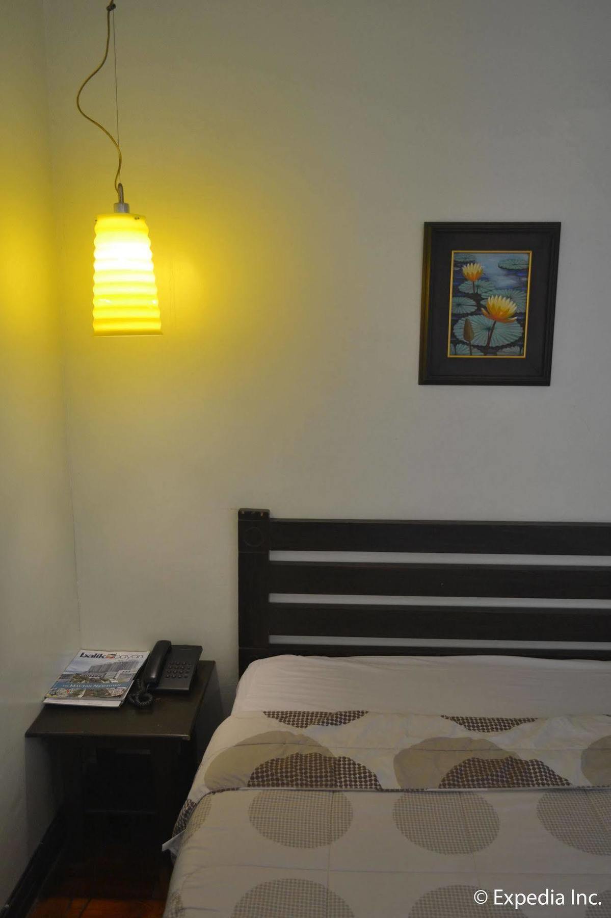 Tagaytay Econo Hotel タガイタイ エクステリア 写真